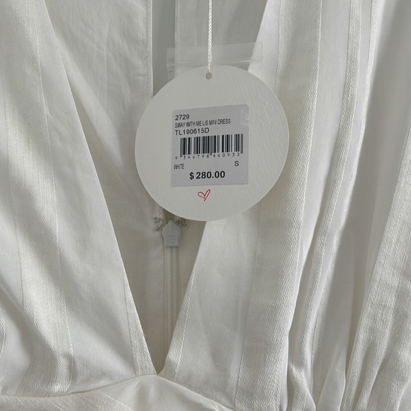 La Maison Talulah dress size small white. Note color is more cream than white - Picture 2 of 9